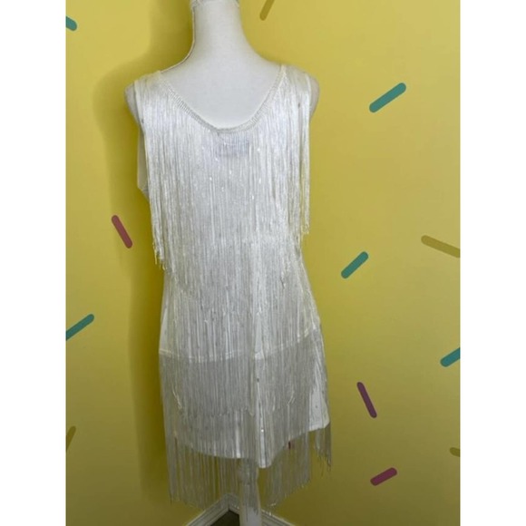 Elegant White Fringe Midi Dress - Picture 2 of 4
